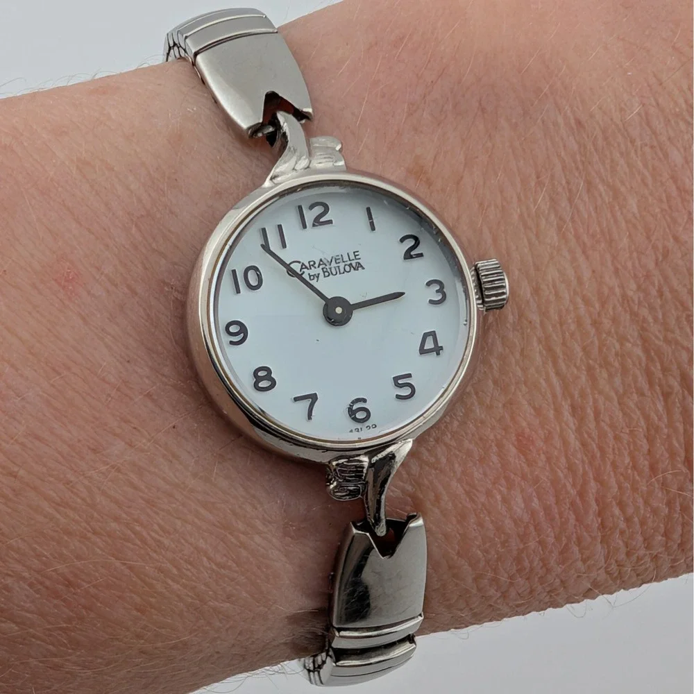 Caravelle‎ Bulova Watch Womens Silver White Dial Expansion Band 43L20